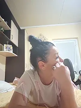 Snapshot of Soffy_Skye chatting on 02-05-26, 05:42 Soffy Skye online show from 02-05-26, 05:42