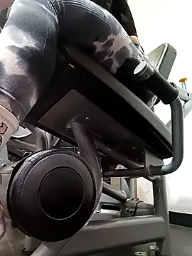 Snapshot of Mishchelle_Zakii chatting on 02-16-26, 09:02 Mishchelle Zakii online show from 02-16-26, 09:02