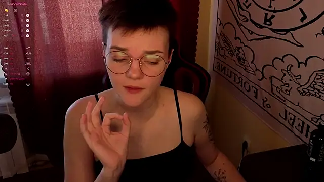 KrisNeal online show from 10-11-25, 09:43