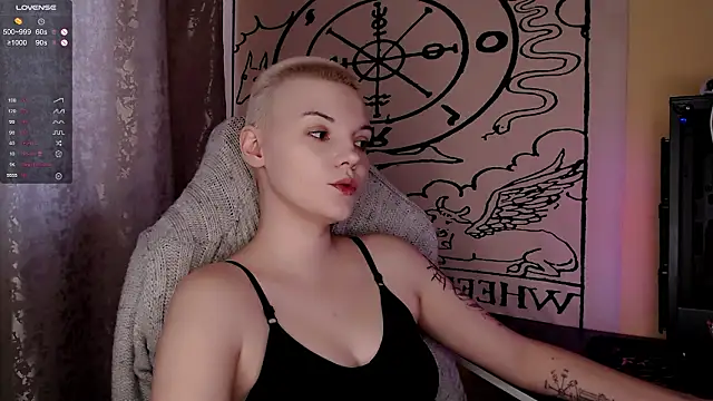 Snapshot of KrisNeal chatting on 02-05-26, 09:05 KrisNeal online show from 02-05-26, 09:05