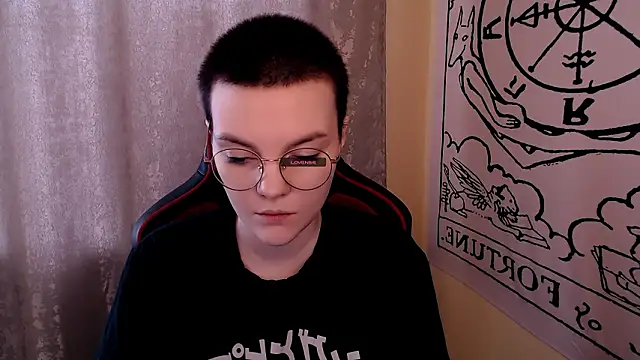 Snapshot of KrisNeal chatting on 02-24-26, 09:32 KrisNeal online show from 02-24-26, 09:32