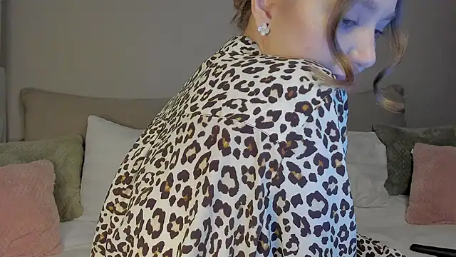 Snapshot of Stefa_Evans chatting on 09-26-25, 07:10 Stefa Evans online show from 09-26-25, 07:10