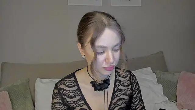 Snapshot of Stefa_Evans chatting on 09-16-25, 09:16 Stefa Evans online show from 09-16-25, 09:16