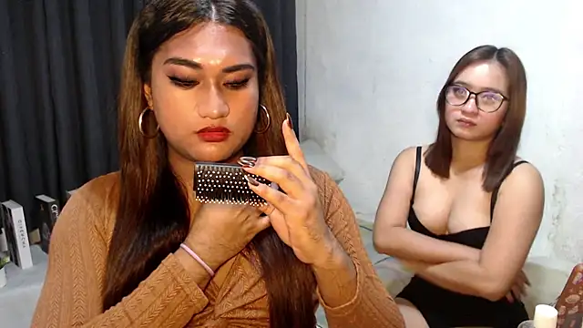 Elysia Fox online show from 02-05-26, 08:21