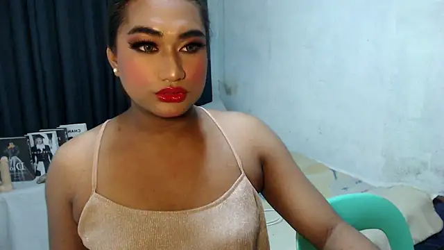 Elysia Fox online show from 11-28-25, 05:40