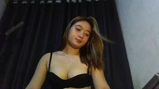 Snapshot of Elysia_Fox chatting on 05-16-26, 09:52 Elysia Fox online show from 05-16-26, 09:52