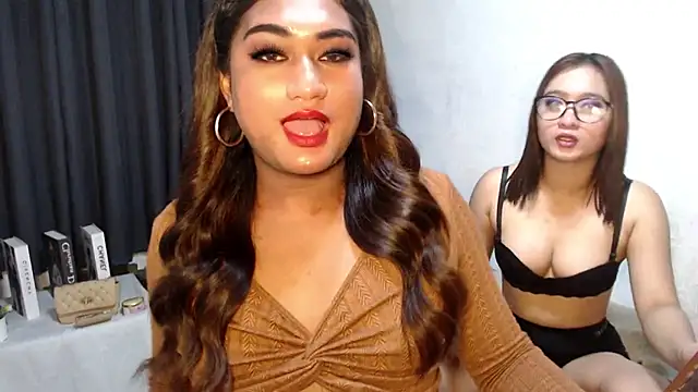 Elysia Fox online show from 02-07-26, 05:59