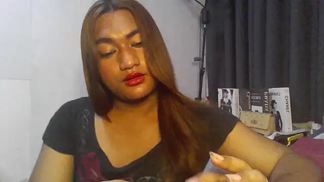 Snapshot of Elysia_Fox chatting on 05-17-26, 06:57 Elysia Fox online show from 05-17-26, 06:57