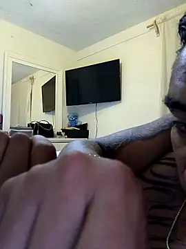 Snapshot of sonofgod19 chatting on 10-18-25, 08:27 sonofgod19 online show from 10-18-25, 08:27