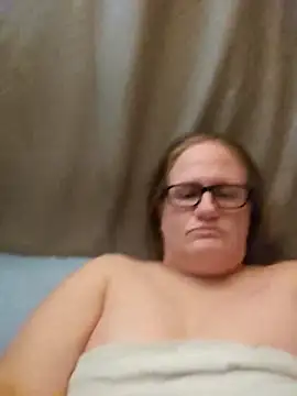 Snapshot of lindamarie_ chatting on 09-23-25, 12:34 lindamarie online show from 09-23-25, 12:34