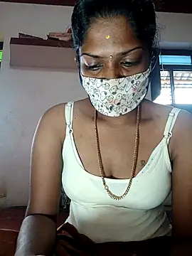 Snapshot of Tamil_Kavitha chatting on 11-16-25, 08:08 Tamil Kavitha online show from 11-16-25, 08:08