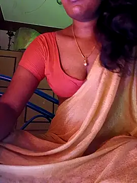 Snapshot of Tamil_Kavitha chatting on 04-21-26, 05:03 Tamil Kavitha online show from 04-21-26, 05:03