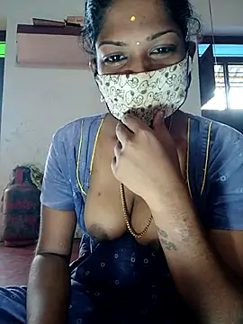 Snapshot of Tamil_Kavitha chatting on 11-06-25, 05:44 Tamil Kavitha online show from 11-06-25, 05:44