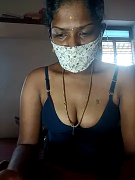 Snapshot of Tamil_Kavitha chatting on 11-23-25, 08:24 Tamil Kavitha online show from 11-23-25, 08:24