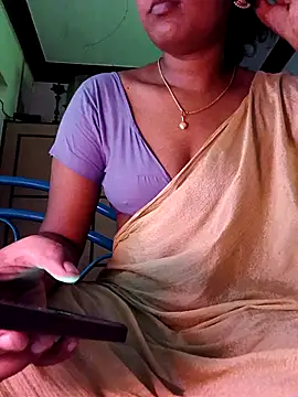 Snapshot of Tamil_Kavitha chatting on 05-06-26, 05:22 Tamil Kavitha online show from 05-06-26, 05:22