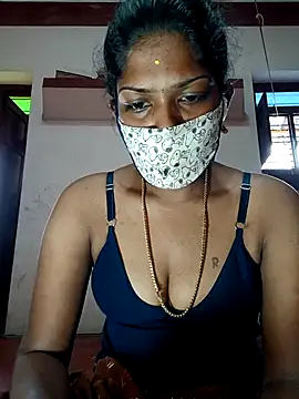 Snapshot of Tamil_Kavitha chatting on 11-13-25, 06:28 Tamil Kavitha online show from 11-13-25, 06:28