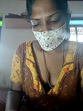 Snapshot of Tamil_Kavitha chatting on 11-15-25, 09:35 Tamil Kavitha online show from 11-15-25, 09:35