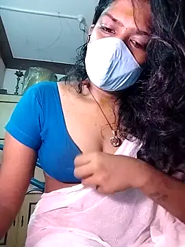 Snapshot of Tamil_Kavitha chatting on 05-26-26, 05:44 Tamil Kavitha online show from 05-26-26, 05:44