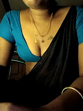 Snapshot of Tamil_Kavitha chatting on 04-25-26, 05:10 Tamil Kavitha online show from 04-25-26, 05:10