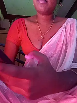 Snapshot of Tamil_Kavitha chatting on 04-28-26, 05:56 Tamil Kavitha online show from 04-28-26, 05:56