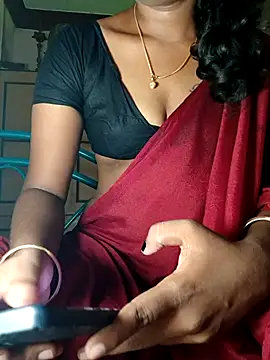 Snapshot of Tamil_Kavitha chatting on 04-19-26, 04:46 Tamil Kavitha online show from 04-19-26, 04:46