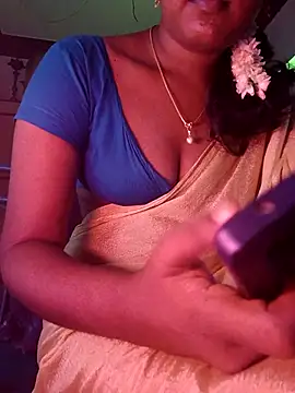 Snapshot of Tamil_Kavitha chatting on 05-03-26, 06:29 Tamil Kavitha online show from 05-03-26, 06:29