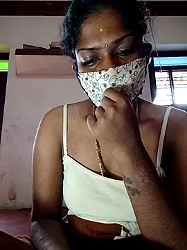 Snapshot of Tamil_Kavitha chatting on 11-19-25, 05:40 Tamil Kavitha online show from 11-19-25, 05:40