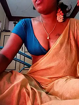 Snapshot of Tamil_Kavitha chatting on 05-04-26, 12:08 Tamil Kavitha online show from 05-04-26, 12:08