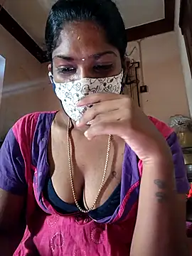 Snapshot of Tamil_Kavitha chatting on 12-04-25, 06:01 Tamil Kavitha online show from 12-04-25, 06:01