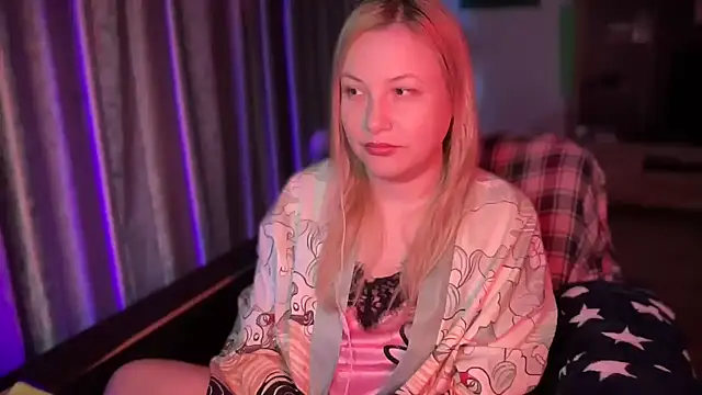 BikiHellena online show from 11-07-25, 06:40