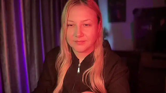 BikiHellena online show from 11-16-25, 10:53