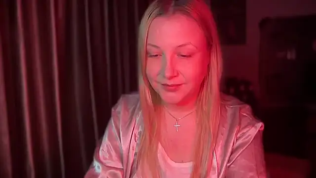 BikiHellena online show from 11-25-25, 11:05