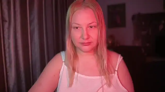 Snapshot of BikiHellena chatting on 06-26-26, 09:37 BikiHellena online show from 06-26-26, 09:37