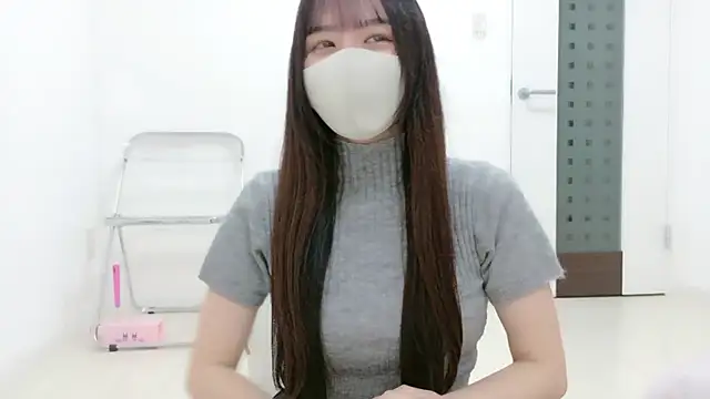  Mia land  online show from 11-30-25, 01:45