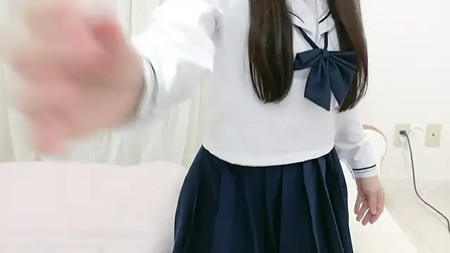  Mia land  online show from 10-29-25, 01:21