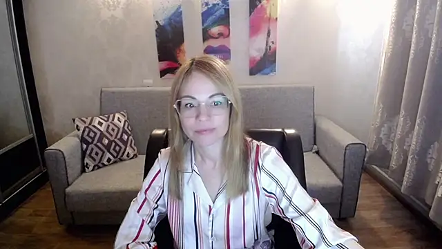 shy hot cat online show from 09-24-25, 08:10