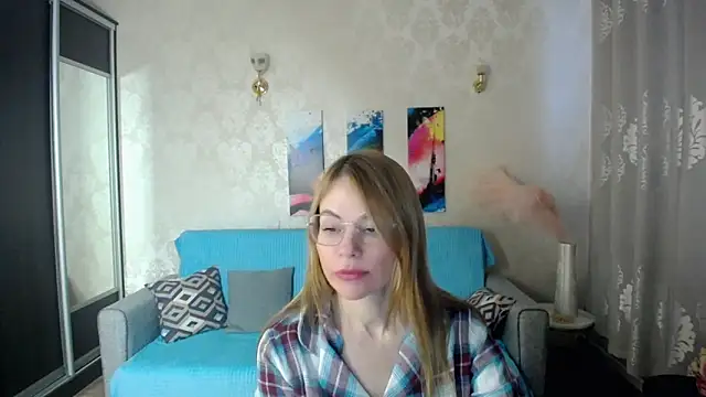 shy hot cat online show from 12-01-25, 08:26