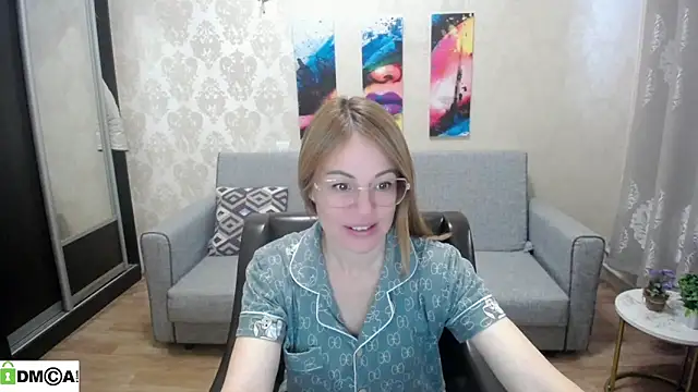 shy hot cat online show from 10-28-25, 07:18