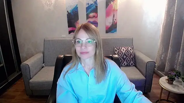 shy hot cat online show from 10-03-25, 08:38