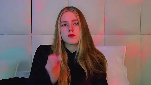 Snapshot of LexiBookwell chatting on 02-27-26, 06:35 LexiBookwell online show from 02-27-26, 06:35