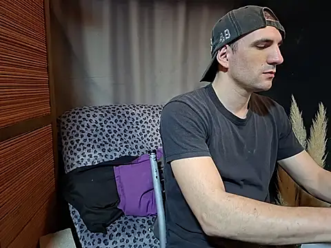 ObeyLust online show from 10-30-25, 04:33