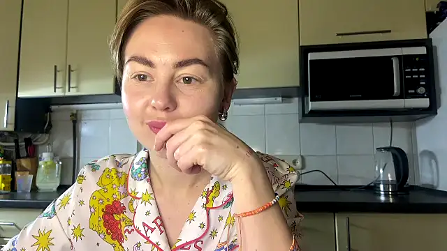 MartaLuna  online show from 03-25-26, 08:41