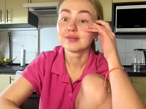 MartaLuna  online show from 03-31-26, 08:11