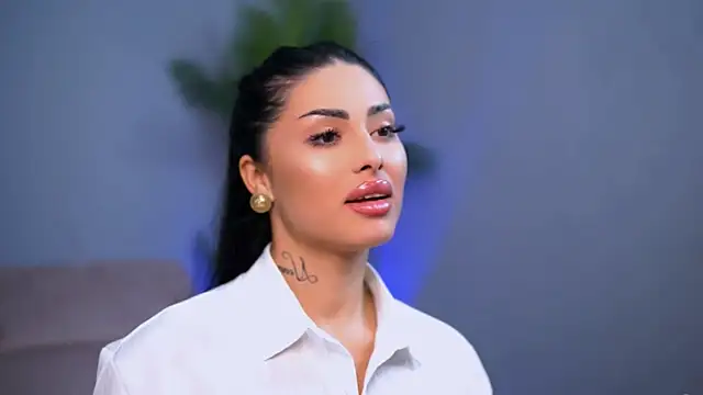 XoxoEvie online show from 09-19-25, 03:43