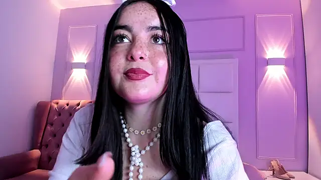Snapshot of Ashleypetit chatting on 06-22-26, 12:24 Ashleypetit online show from 06-22-26, 12:24