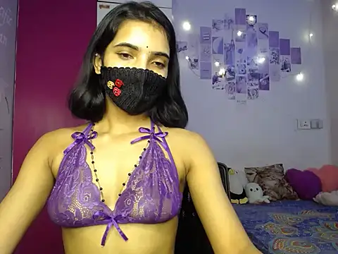 Snapshot of Sweetangle24 chatting on 09-22-25, 03:51 Sweetangle24 online show from 09-22-25, 03:51