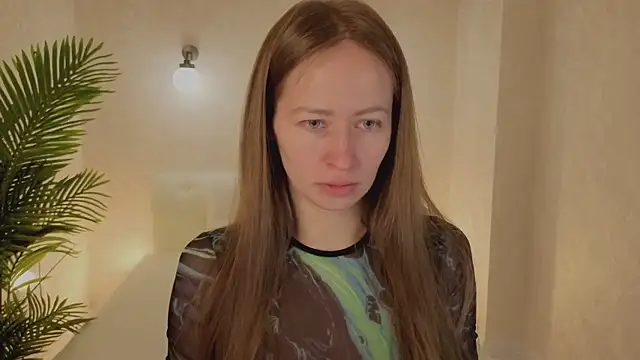 Snapshot of bella_li__ chatting on 01-07-26, 01:21 bella li online show from 01-07-26, 01:21