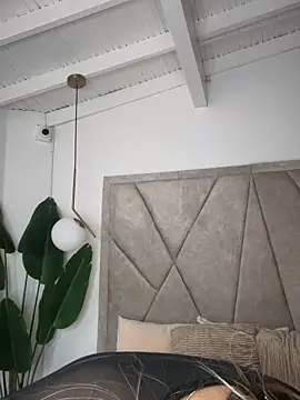 MayaMoanXXX online show from 10-07-25, 04:41