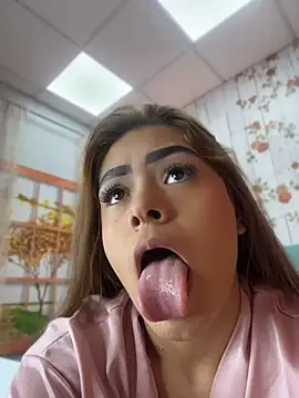 MayaMoanXXX online show from 04-08-26, 01:12