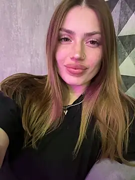 Elizabeth Tay online show from 03-25-26, 06:07